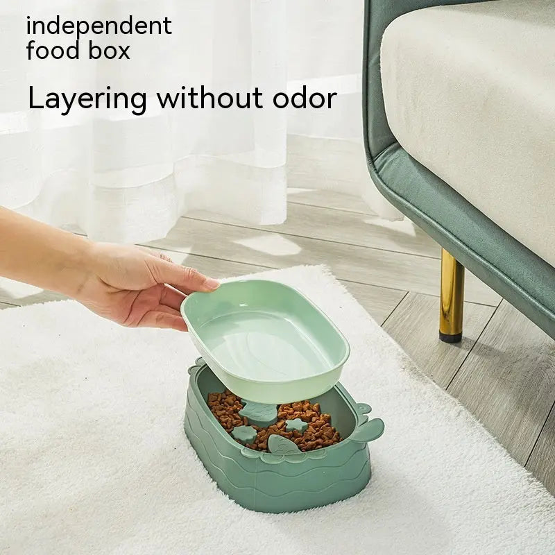 Crab-shaped pet cat bowl with removable slow feeding design in green.